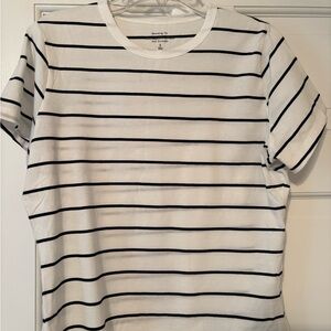 Abercrombie & Fitch Black and White Striped Tee